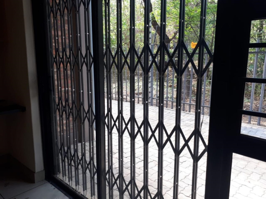 2 Bedroom Property for Sale in Mooivallei Park North West